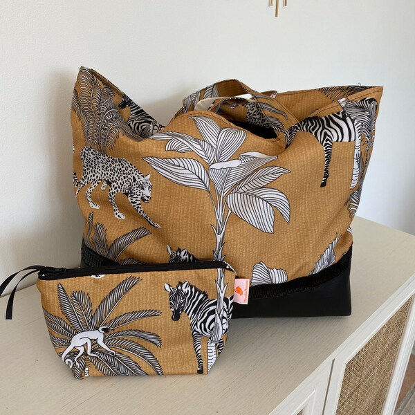 sac de plage, cabas, sac de courses, sac à main en tissu motif jungle, girafe, zèbre avec sa pochette assortie