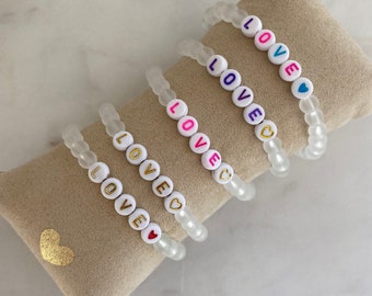 Bracelet femme élastique/LOVE/ COEUR/- perles en verre - perles acryliques