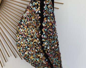 Sac banane tissu à paillette, sequins multicolore, porté de travers, femme.