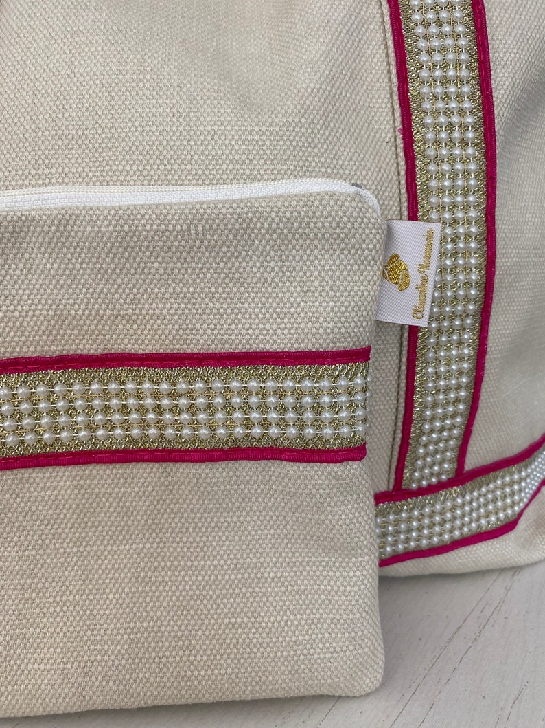 sac de plage, de course, shopping, style Vanessa Bruno avec un tissu beige, bande de perle et rose et doré avec sa pochette plate assortie image 3