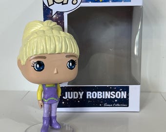 Classic Lost in Space Judy Robinson Pop Figure