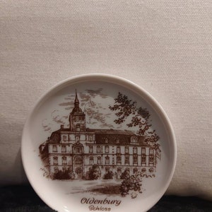 KAISER Miniature Plate, Oldenburg Schloss, made in W.Germany, size 9.5 cm