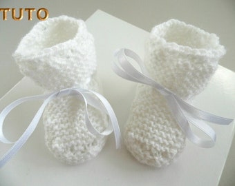 TUTORIAL TU-053-06 months - PDF baby knitting explanations white slippers, explanations in digital download, in French, wool knitting