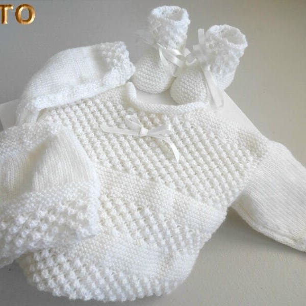 TUTO TU-016- 3m White astrakhan keychain, baby knitting, baby knitting, baby layette, baby knitting sheet, baby, handmade