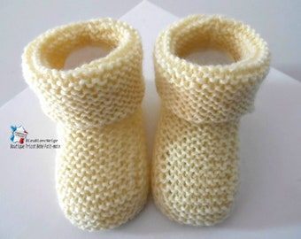 Baby slippers 1 month, 100% Merino foam cuff Yellow foam knit baby model layette knit bb model ON ORDER