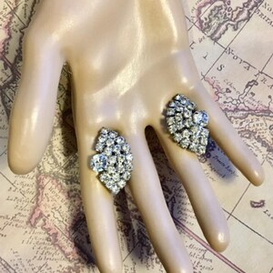 Vintage Rhinestone Earrings           588