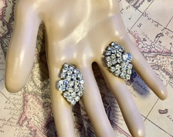 Vintage Rhinestone Earrings           588