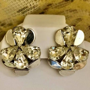 Vintage Kramer Rhinestone Earrings                    606