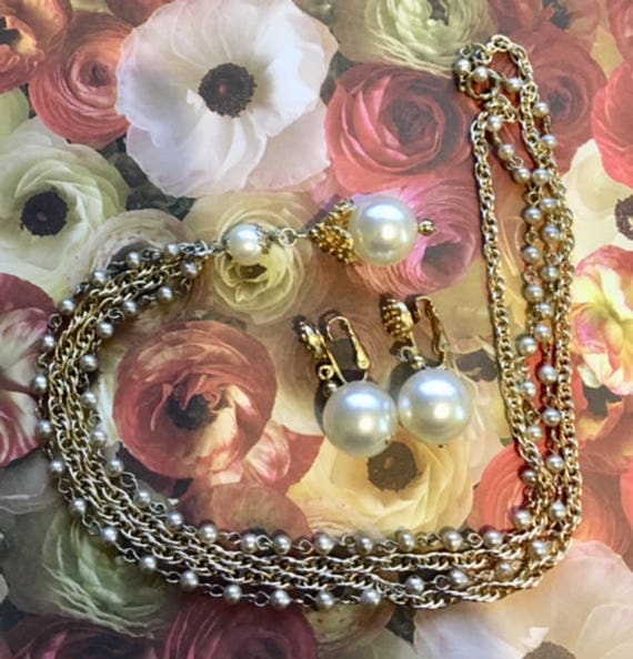 Vintage Coro Faux Pearl Necklace and Earring Set … - image 1