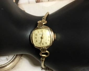 Vintage Ladies BENRUS 10K Rolled Gold Plate Watch  005