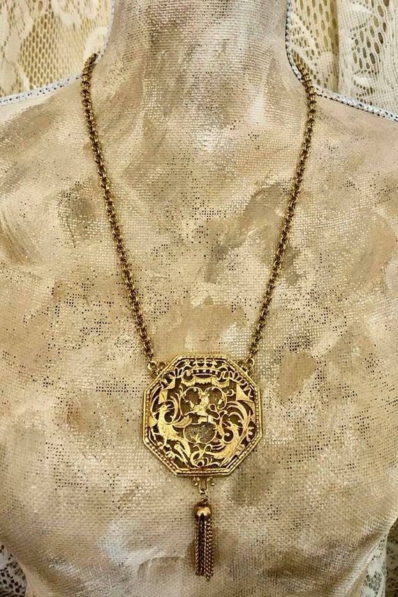 Vintage Lisner Lion Filagree Necklace            7