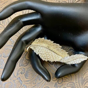 Vintage Sarah Coventry Brooch                                                                   SAR10