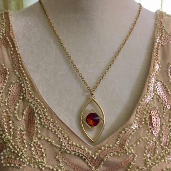 Vintage Sarah Coventry Gold Tone Watermelon Rivoli Necklace        445