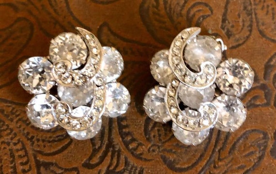 Vintage Glamorous Earrings and Ring Set          … - image 4