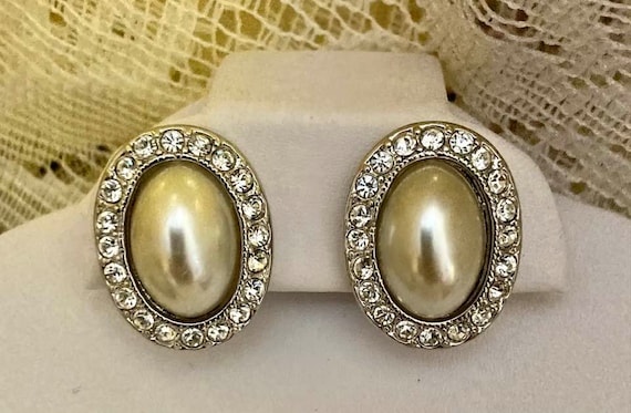 Vintage Kenneth J Lane Earrings                  … - image 1