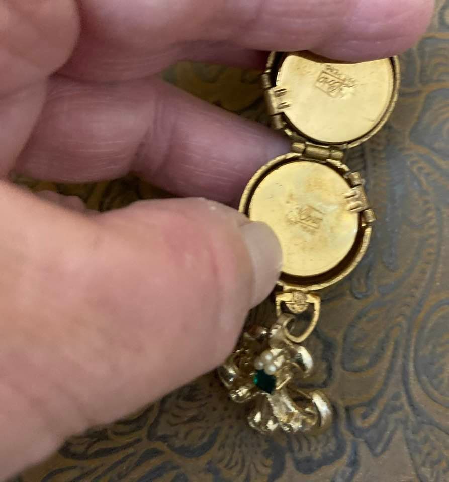 ヴィンテージ コロ ペガサス シャトレーヌ ブローチ ピクチャー