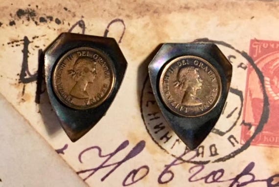 Vintage Queen Elizabeth Regina II Copper Coin Ear… - image 3