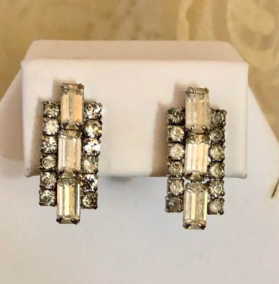 Vintage Elegant Rhinestone Earrings          474 - image 2