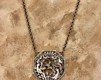 Vintage Lisner Lion Filagree Necklace                      732
