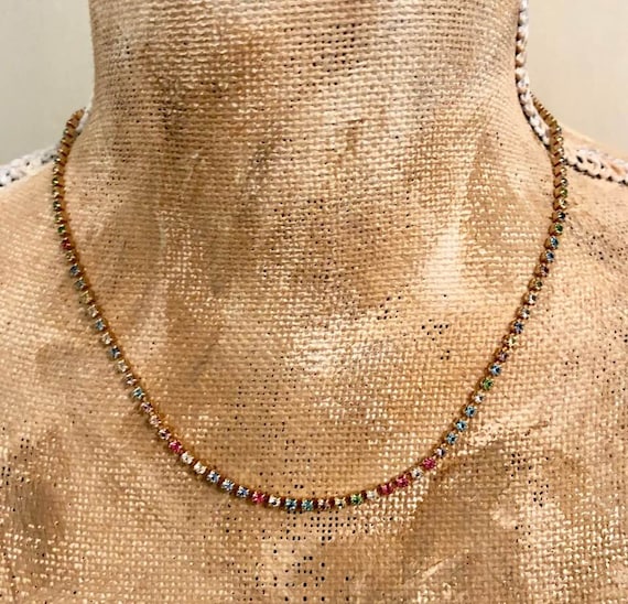 Vintage AVON Rhinestone Necklace 421