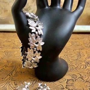 Vintage MONET Jewelry Set                    806
