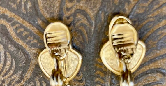 Vintage MONET Clip Earrings                      … - image 7