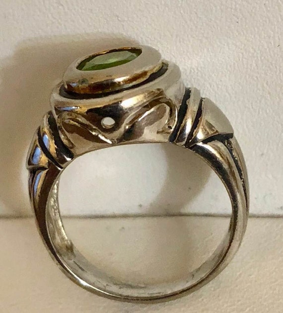 Vintage Sterling Silver Peridot Ring         308 - image 5