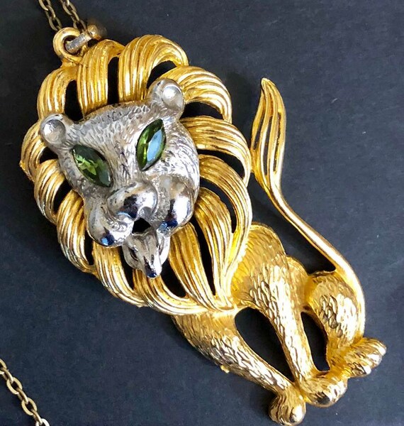 Vintage Lion Necklace          690