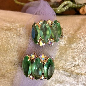 Vintage Rhinestone Earrings            479