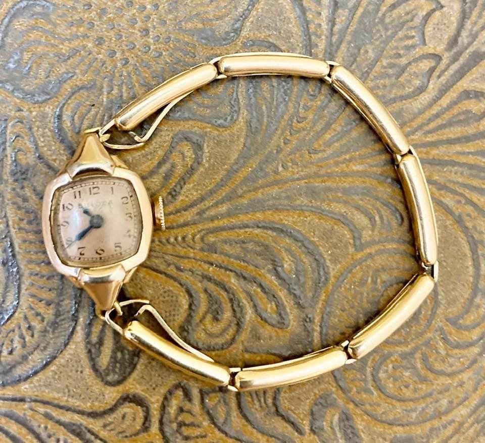 Vintage Ladies Bulova 14K Gold Filled Watch GF11 - Etsy display picture 1