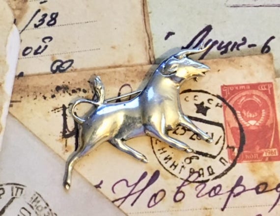 Vintage Sterling Silver Bull Brooch        373 - image 9