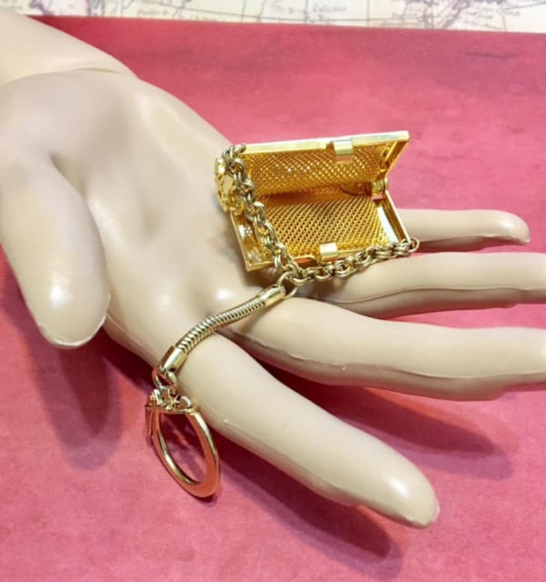Vintage Rhinestone Faux Pearl Mesh PurseCoin Key Holder