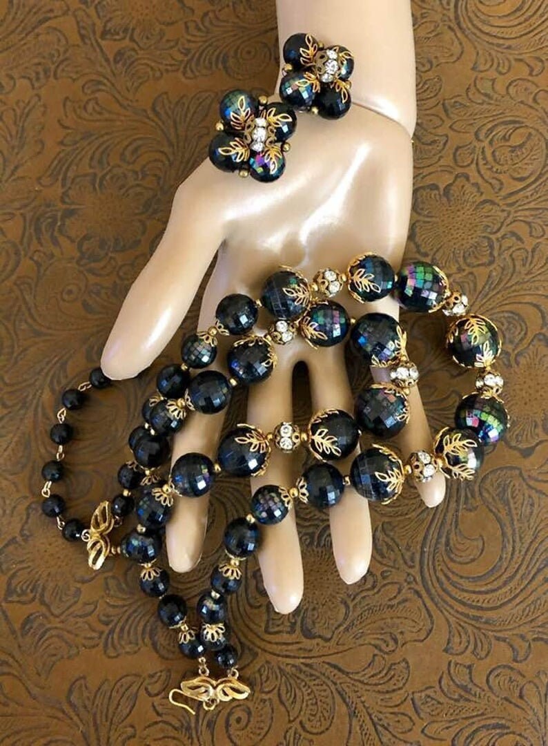 Vintage Deauville Double-Strand Beaded shops Choker and Earring Set 852