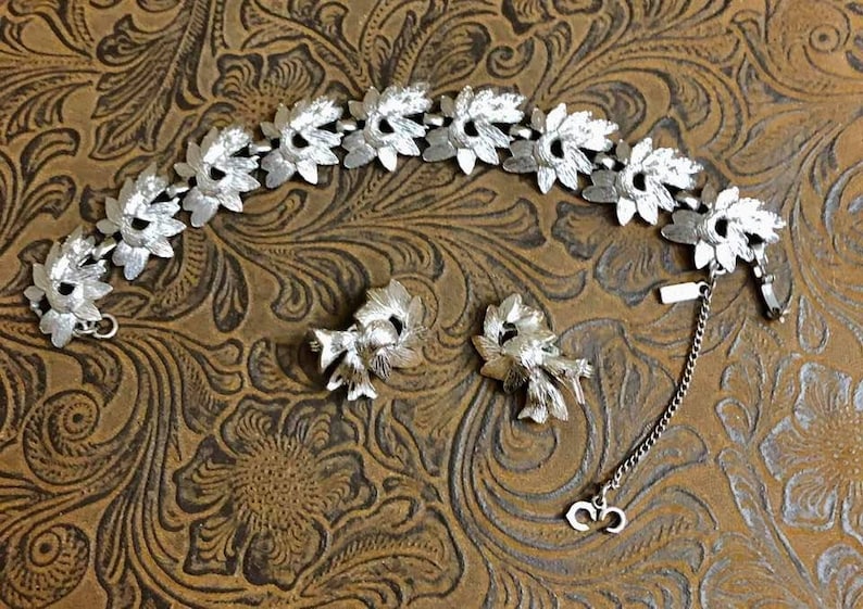 Vintage MONET Jewelry Set 806