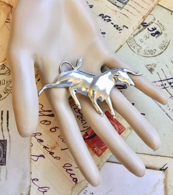 Vintage Sterling Silver Bull Brooch        373 - image 2