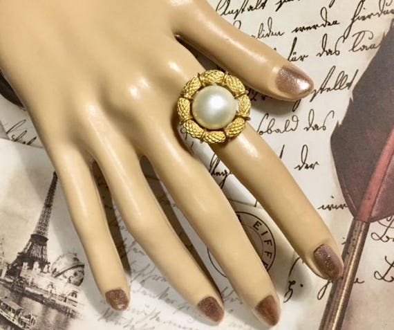 Vintage Coro Faux Pearl Ring - image 3