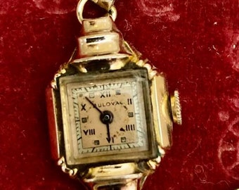 Vintage 10K Gold Diamond Bulova Ladies Cocktail Watch  display picture 2