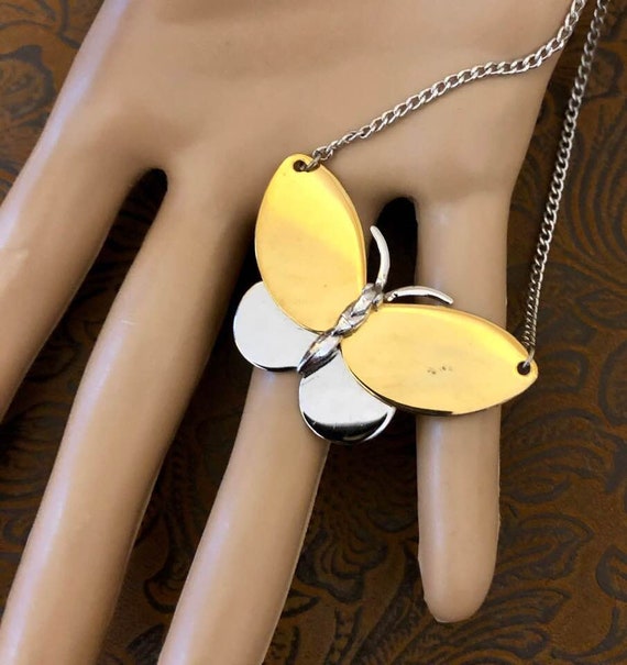 Vintage avon butterfly necklace sale