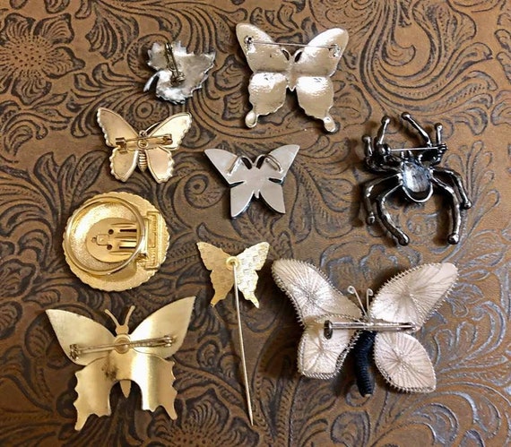 Vintage Assortment Brooches                    111 - image 2