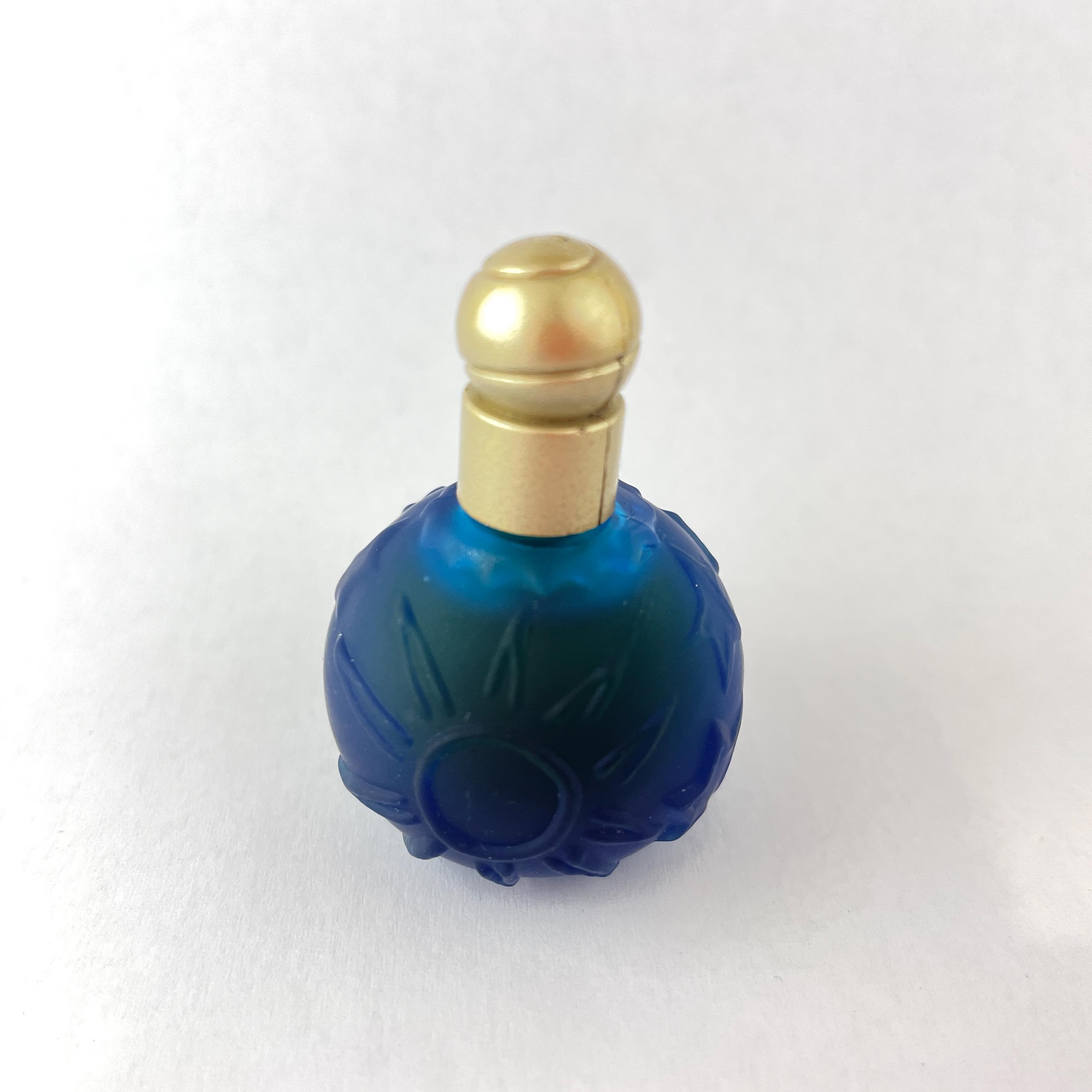 セレスティアル チャームズ ソリッド センシュアス エスティローダー練り香水 セレスティアル チャームズ ソリッド センシュアス エスティローダー