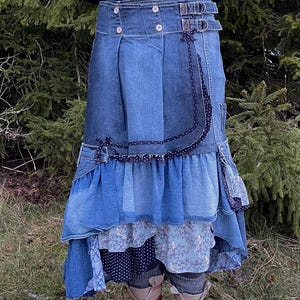 Jupe en jean recyclé unique