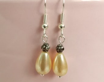 Boucles d'oreilles en perles en verre nacrées