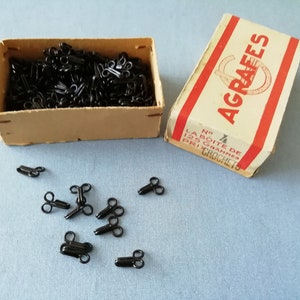 OLD HARDWARE Lot of 10 black “hooks” staples size 4