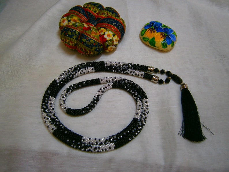 crocheted necklace in black and white rocker beads image 2