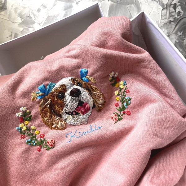 Dog Mom Embroidered Sweatshirt, Custom Pet embroidery sweater, Gift for friends, Unique Mother's day gifts, fashion gifts for mom, dog dad