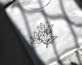 Minimalistic floral hand embroidered tee, Gray women's loose fit t shirt, Christmas gift ideas, gift for her, Botanical embroidery t-shirt