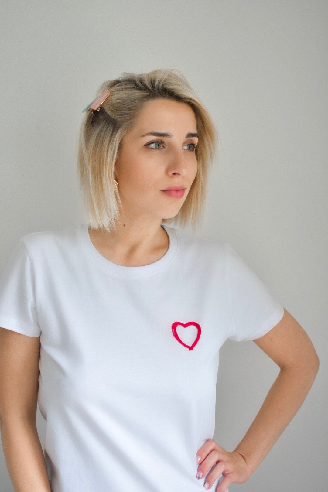 Heart Embroidered T-shirt Minimalistic 