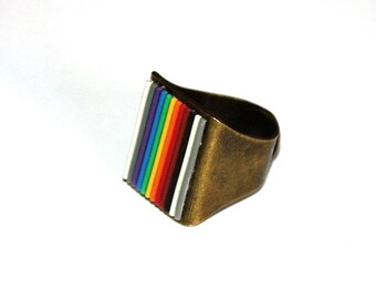 Ring multicoloured recycled electronic yarn