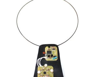 Necklace card and recycled bicycle inner tube