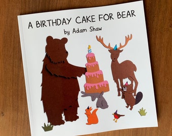 Un gâteau d’anniversaire pour le livre pour enfants Bear, l’histoire du coucher, le livre d’histoire d’animaux des bois, le livre recyclé